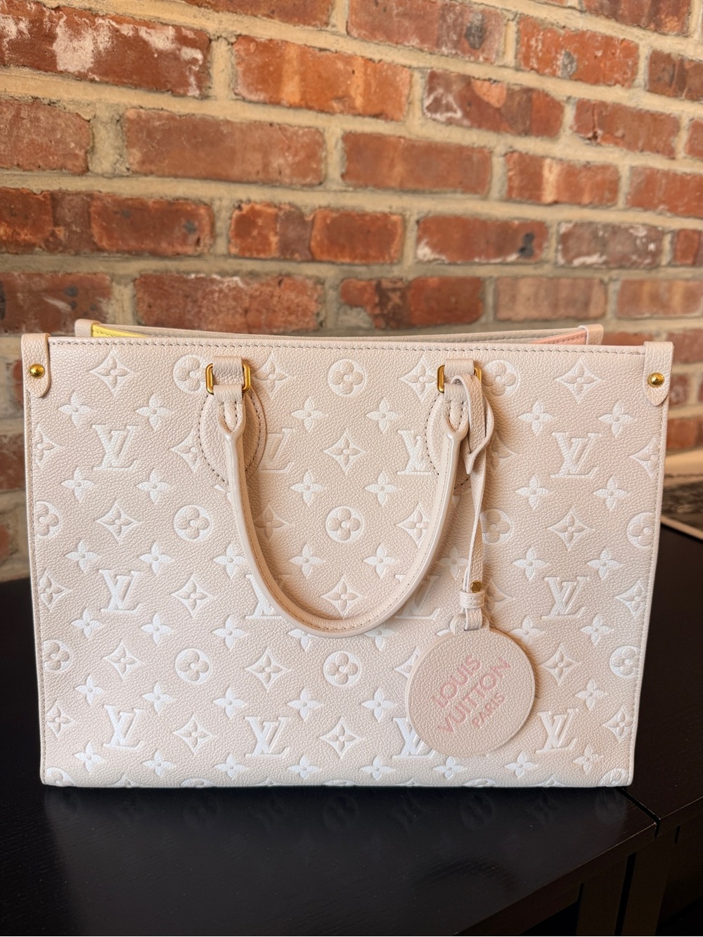 Louis Vuitton OnTheGo MM Limited Edition Spring In The City